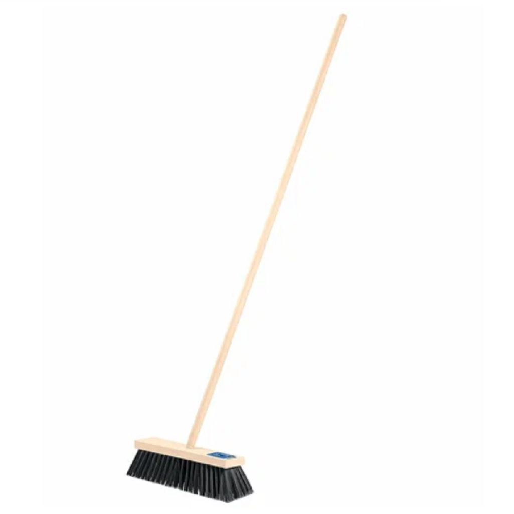 Щетка Зубр уличная, с деревянной ручкой, волокно 90 мм, ПЭТ, 140 см для уборки