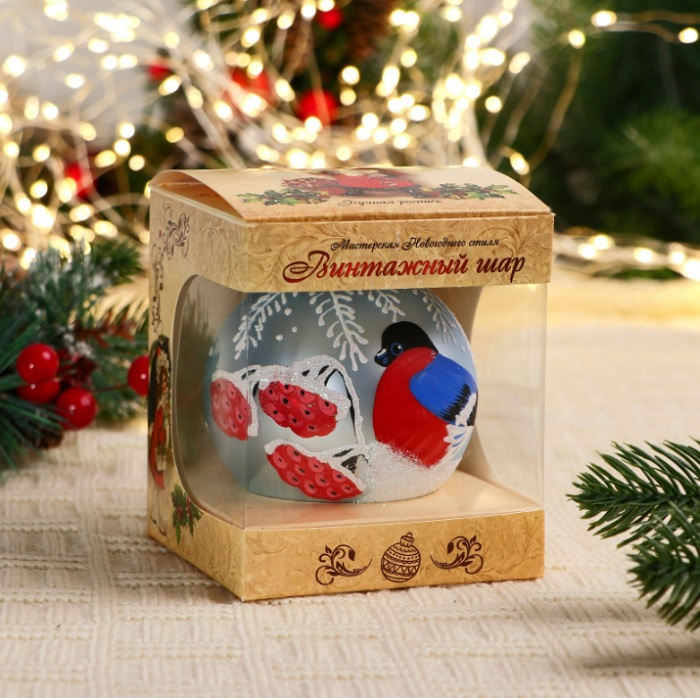 Ёлочный шар d=8 см Снегирь с рябиной 7077087