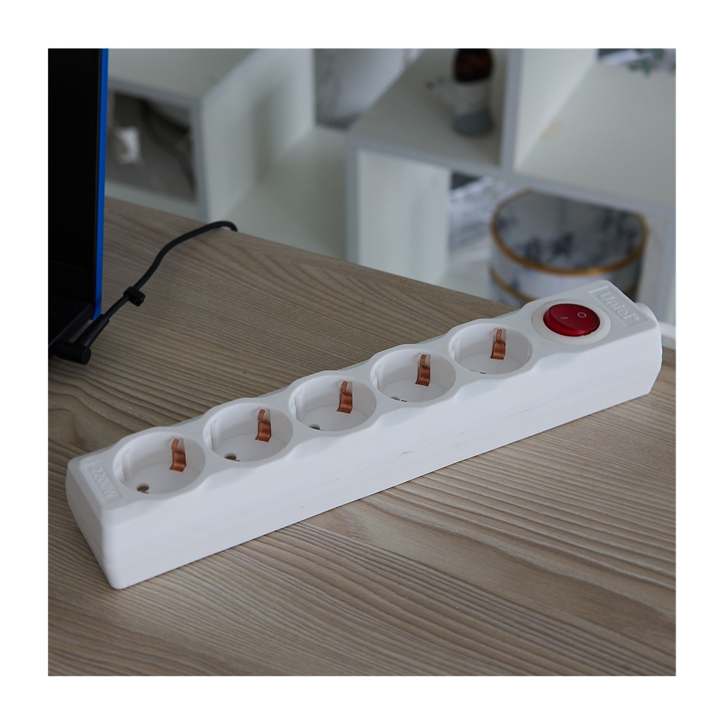 Удлинитель со сетевым фильтром Uniel S-GSU5-3 Universal White ПВС, с заземлением, 5 розеток, 3 м, 2.2 кВт