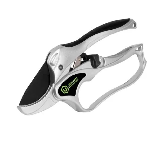 Секатор профессиональный титановый Центроинструмент 0233