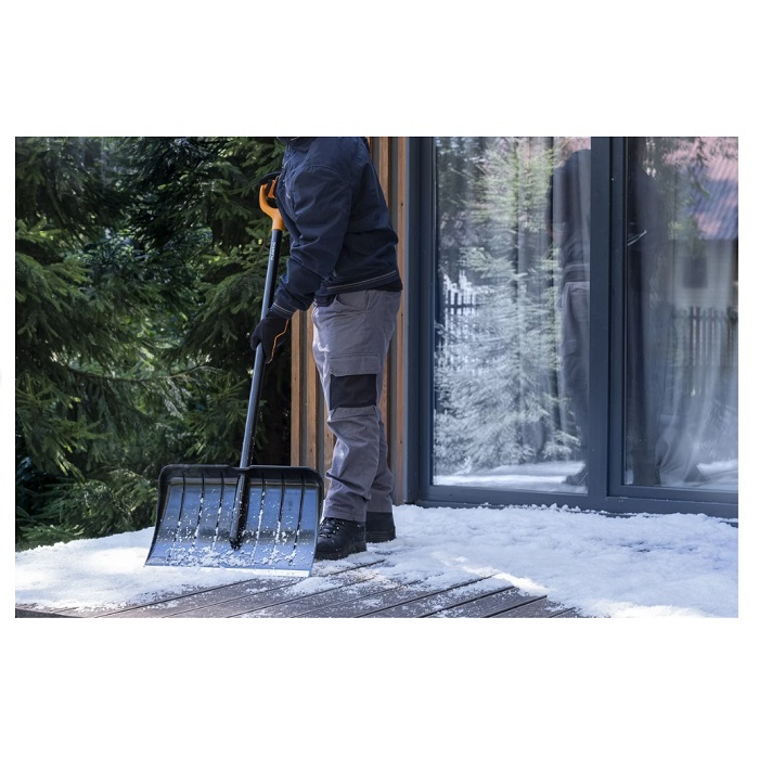 Лопата для снега PLANTIC Snow Light 12005-01 облегченная, скрепер