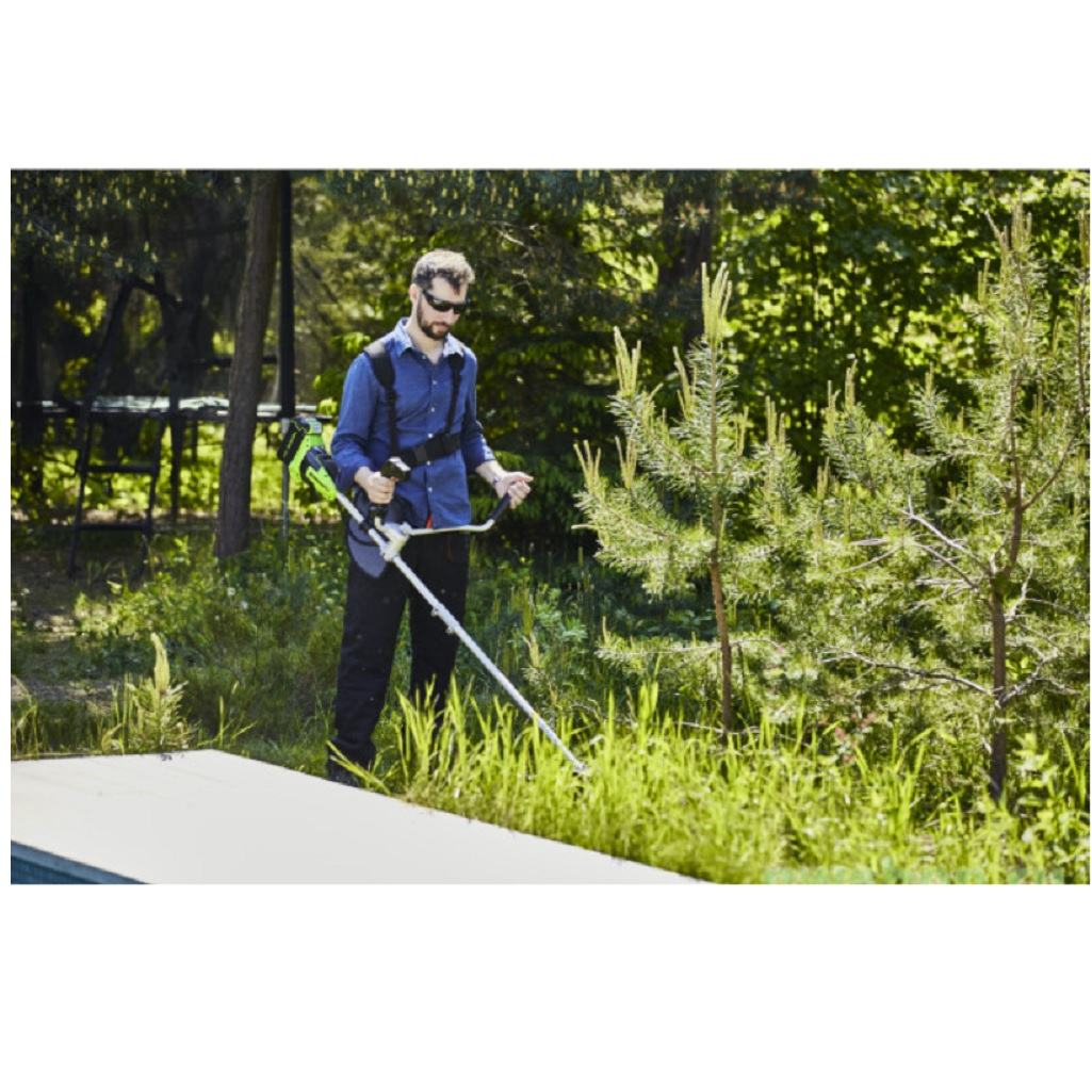 Триммер аккумуляторный Greenworks GD40BCBK4, 40В, бесщеточный двигатель, 1 акк. х 5,0Ah+з.у.
