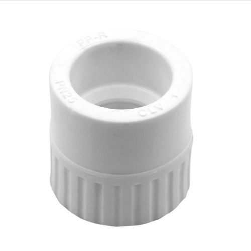 Муфта полипропиленовая комбинированная 32х3/4